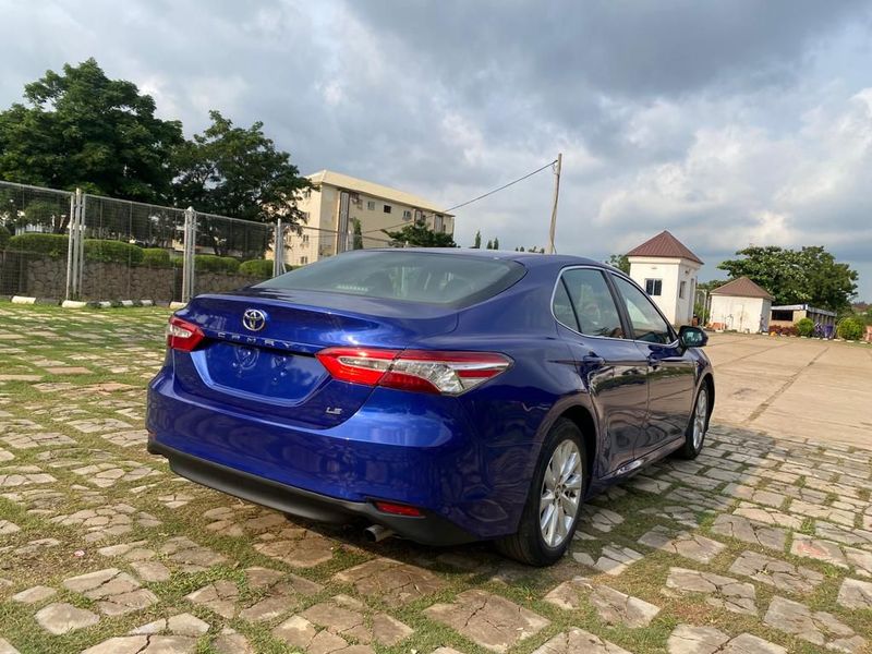 Thumbnail 13 of 2018 Toyota Camry LE